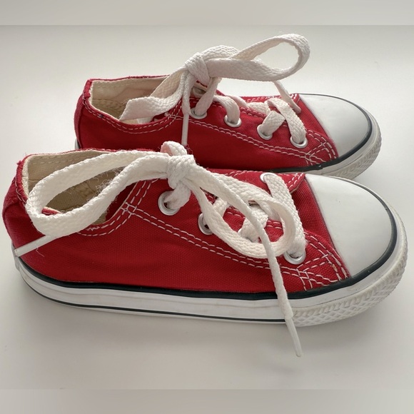 Infants Converse Red Sneakers - Size 7 - Picture 5 of 10
